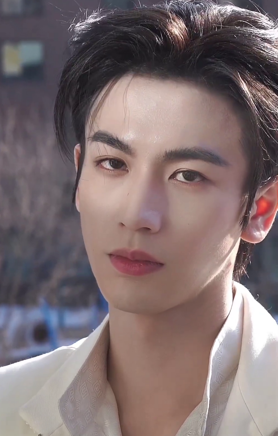 장릉혁 — 사정 역